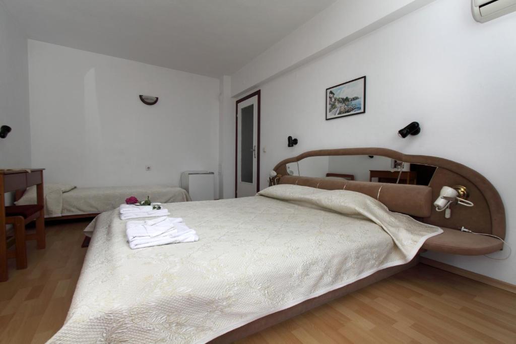 Family Hotel Verona Sozopol Pokoj fotografie