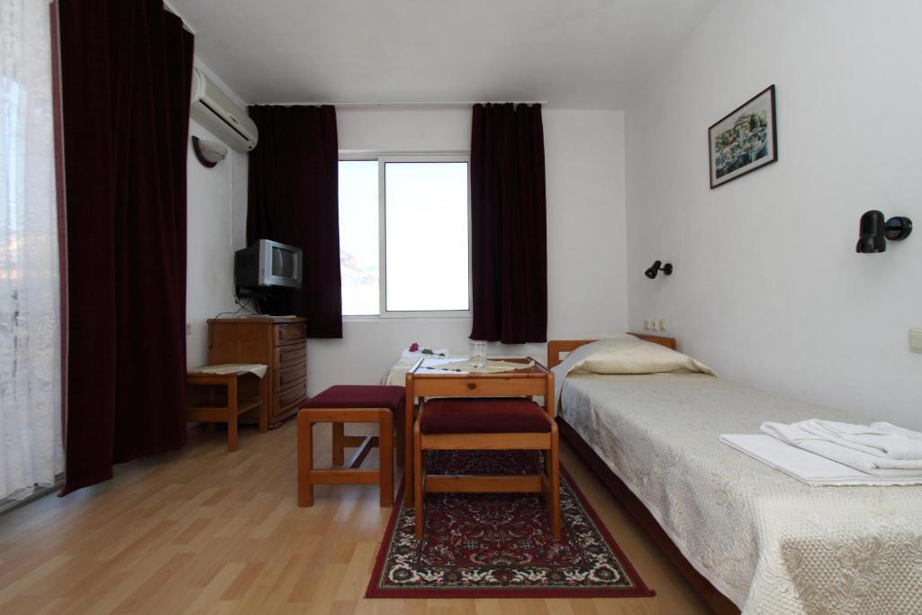 Family Hotel Verona Sozopol Pokoj fotografie
